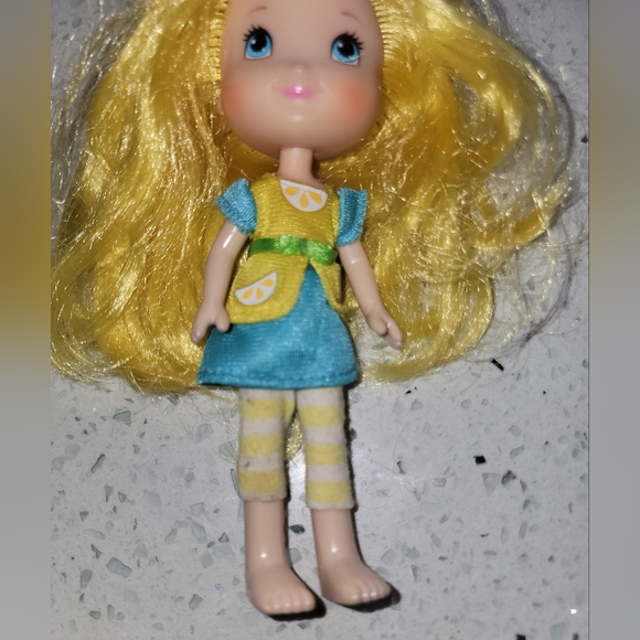 2008 Strawberry Shortcake Dolls 6" (3) - Picture 8 of 12
